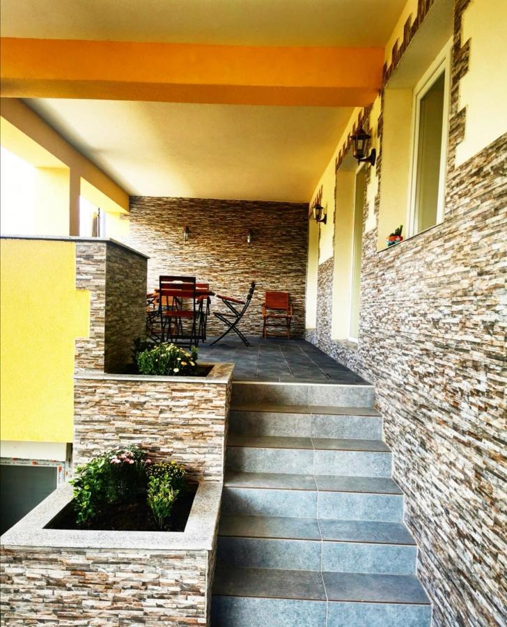 Doftana Apartaments Teşila Extérieur photo
