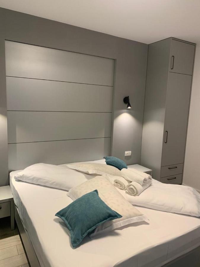 Doftana Apartaments Teşila Extérieur photo