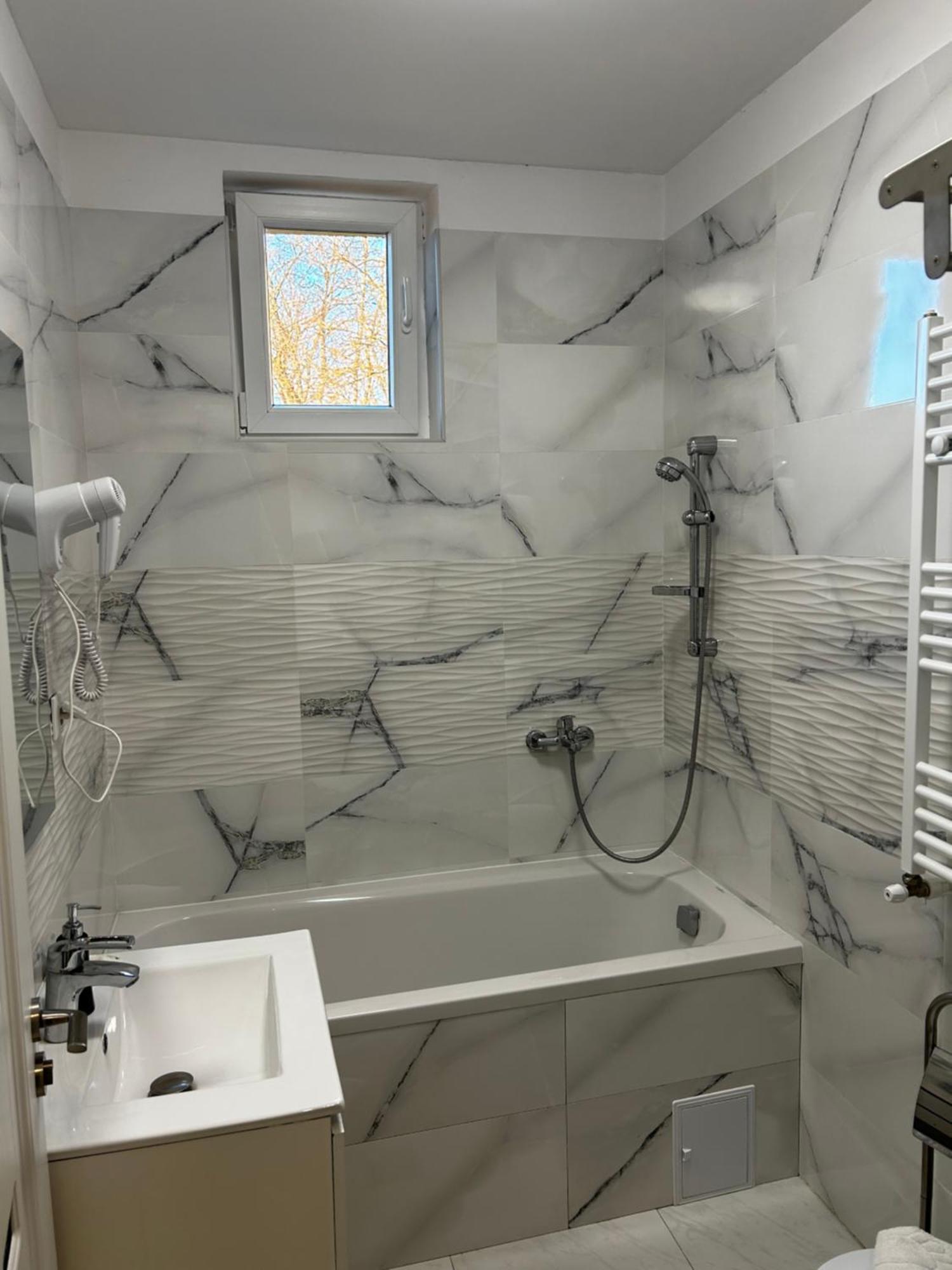 Doftana Apartaments Teşila Extérieur photo
